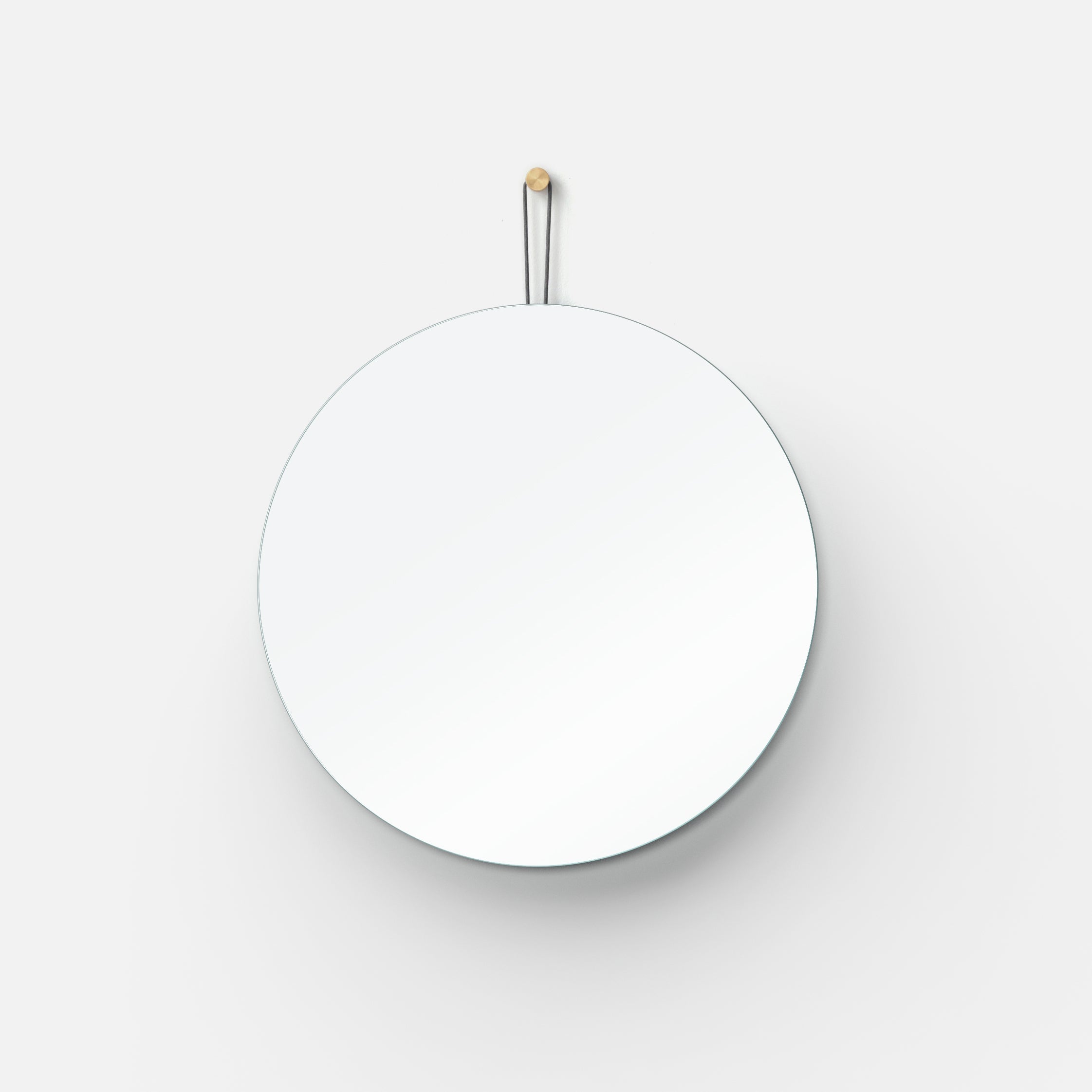 Reflective Object Nº 01 — Round