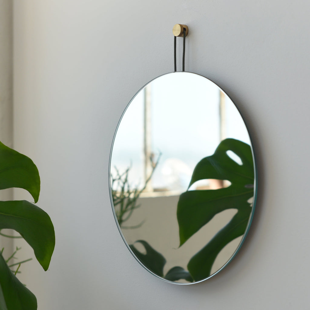 Reflective Object Nº 01 — Round