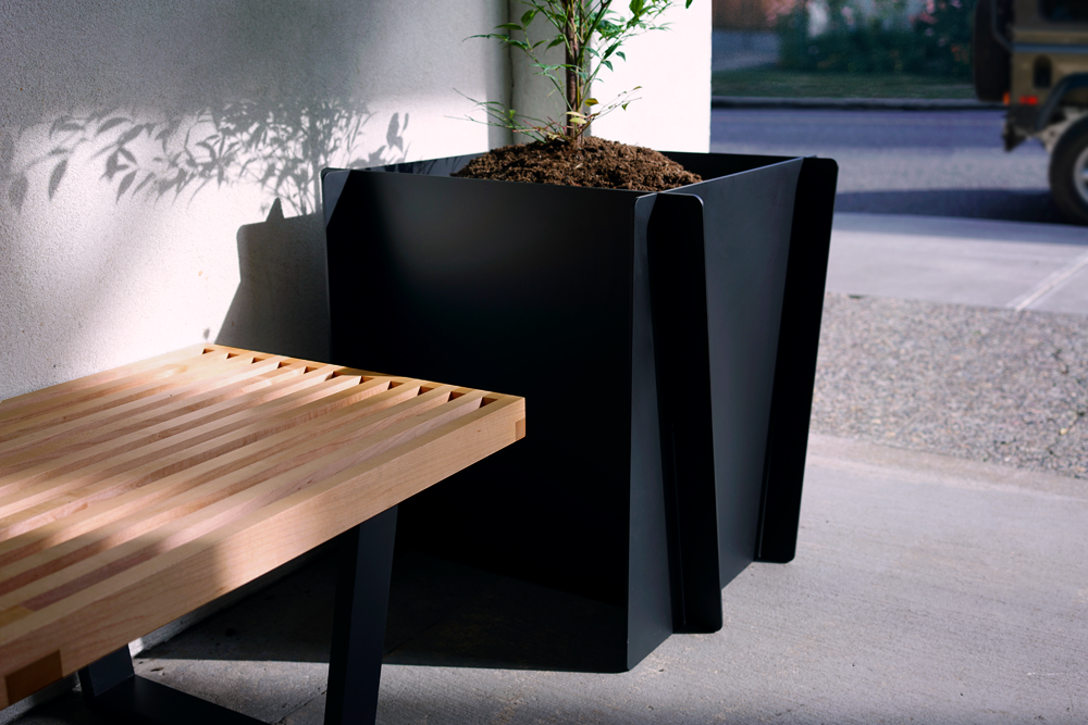 Planter Object Nº 02 — Stahl® Planter